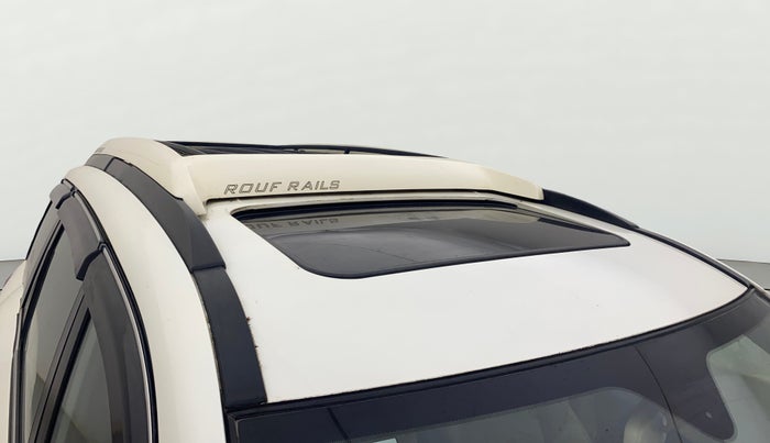 2017 Mahindra XUV500 W10 AT, Diesel, Automatic, 57,695 km, Roof