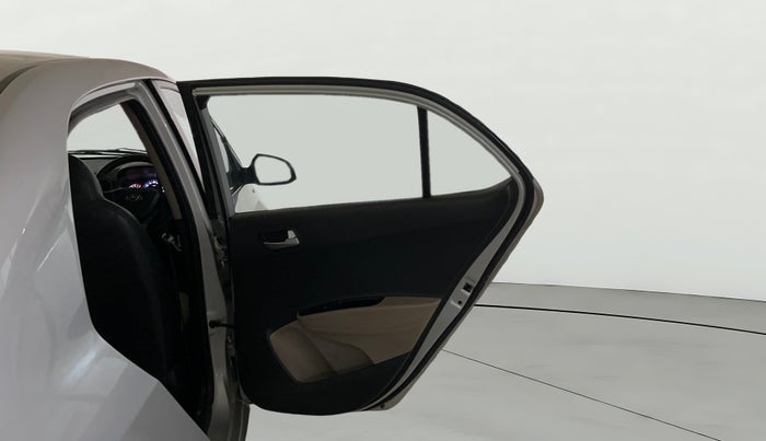 2016 Hyundai Xcent SX 1.2, Petrol, Manual, 70,197 km, RHS Rear Door