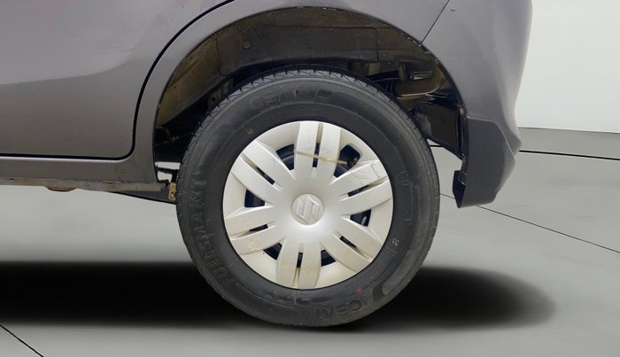2020 Maruti Alto VXI, Petrol, Manual, 32,675 km, Left Rear Wheel