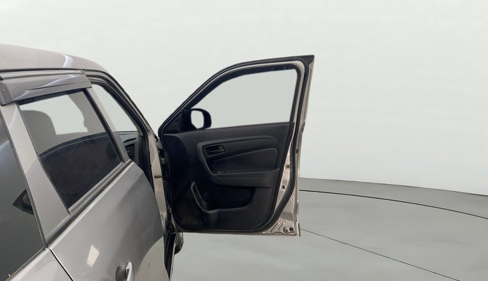 2021 Maruti Vitara Brezza LXI, Petrol, Manual, 26,190 km, RHS Front Door