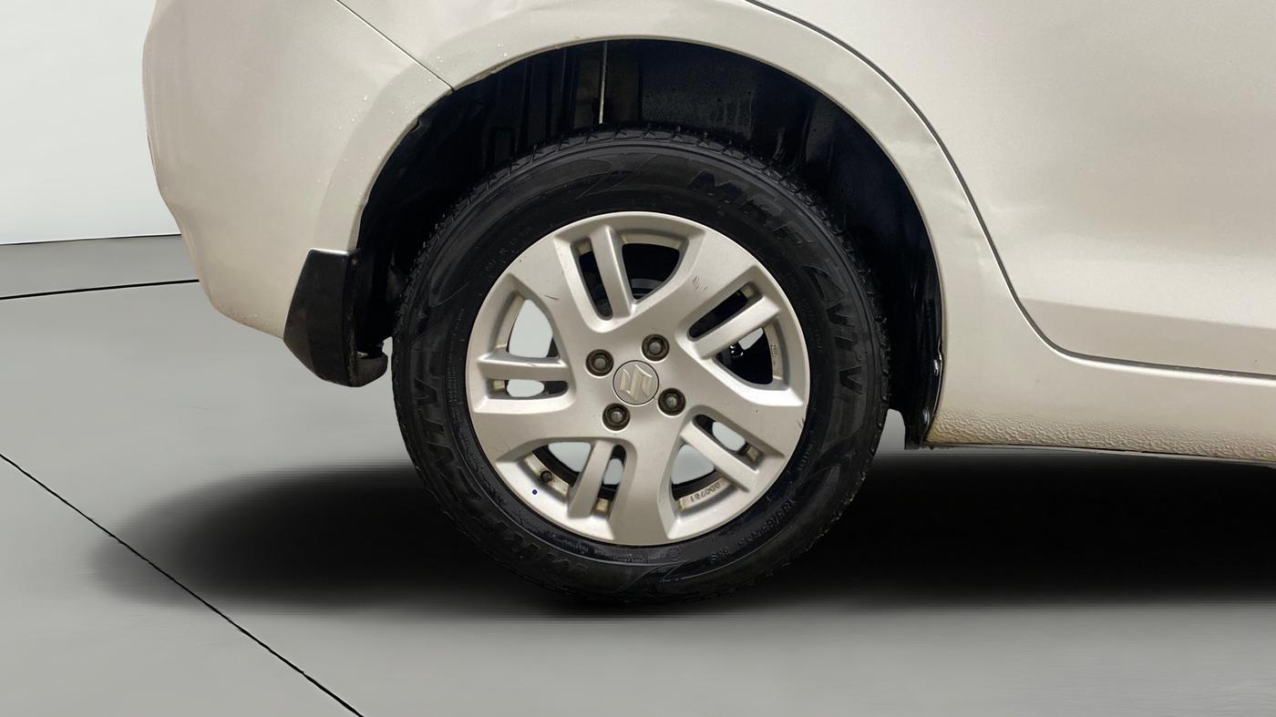 2013 Maruti Swift Dzire ZXI, Petrol, Manual, 74,304 km, Right Rear Wheel