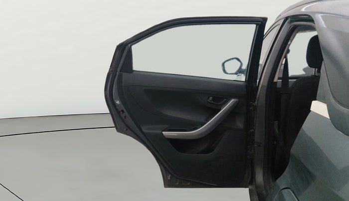 2023 Tata NEXON XM PLUS SUNROOF PETROL, Petrol, Manual, 35,466 km, LHS Rear Door