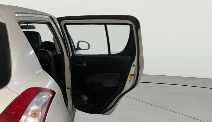 2017 Maruti Swift VXI, CNG, Manual, 59,149 km, RHS Rear Door