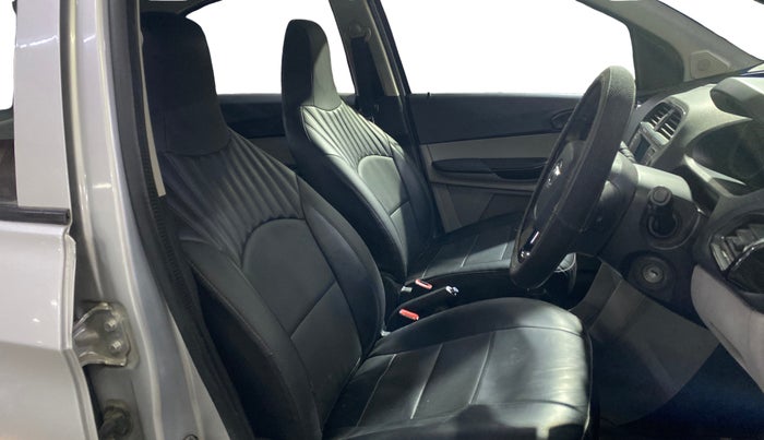 2018 Tata Tiago XT DIESEL, Diesel, Manual, 1,21,378 km, Right Side Front Door Cabin