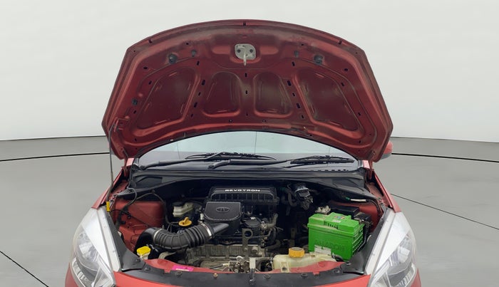 2017 Tata Tiago XT PETROL, Petrol, Manual, 44,579 km, Open Bonet