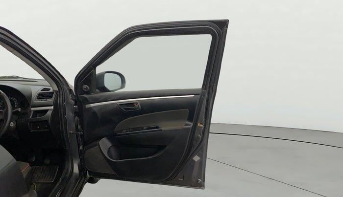 2015 Maruti Swift LXI (O), Petrol, Manual, 69,788 km, RHS Front Door