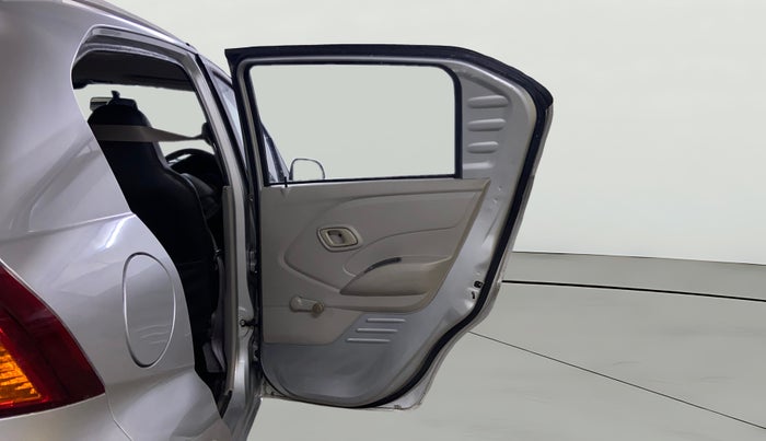 2016 Datsun Redi Go T (O), Petrol, Manual, 79,431 km, RHS Rear Door