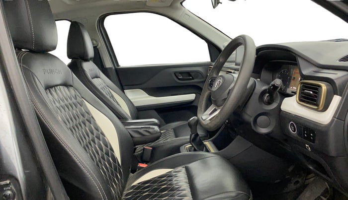 2023 Tata PUNCH ACCOMPLISHED SUNROOF MT, CNG, Manual, 45,775 km, Right Side Front Door Cabin