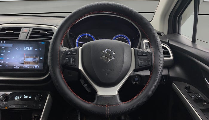 2017 Maruti S Cross ZETA 1.3, Diesel, Manual, 94,314 km, Steering Wheel Close Up