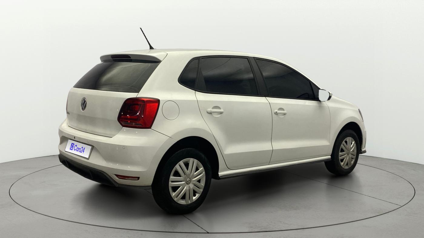 2021 Volkswagen Polo TRENDLINE 1.0L, Petrol, Manual, 1,22,676 km, Right Back Diagonal