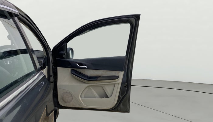 2023 Tata TIGOR XZ PLUS CNG, CNG, Manual, 1,09,154 km, RHS Front Door