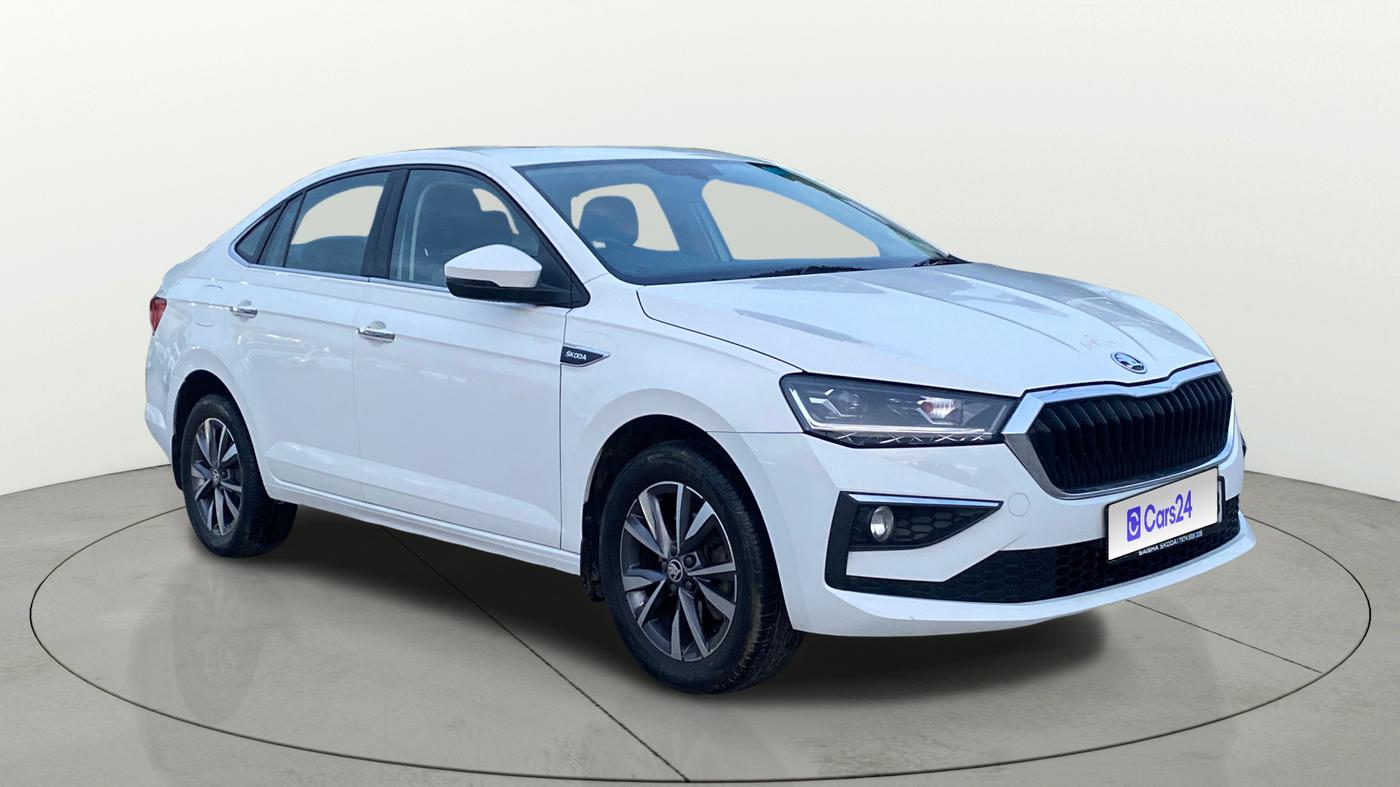 2023 Skoda SLAVIA STYLE 1.0L TSI MT, Petrol, Manual, 27,635 km, SRP