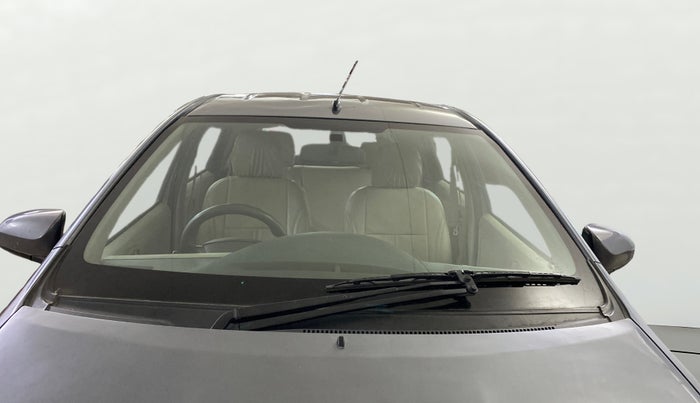 2016 Toyota Etios Liva GD, Diesel, Manual, 1,08,063 km, Front Windshield