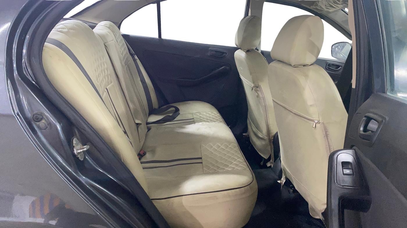 2016 Tata Zest XM PETROL, Petrol, Manual, 36,150 km, Right Side Rear Door Cabin