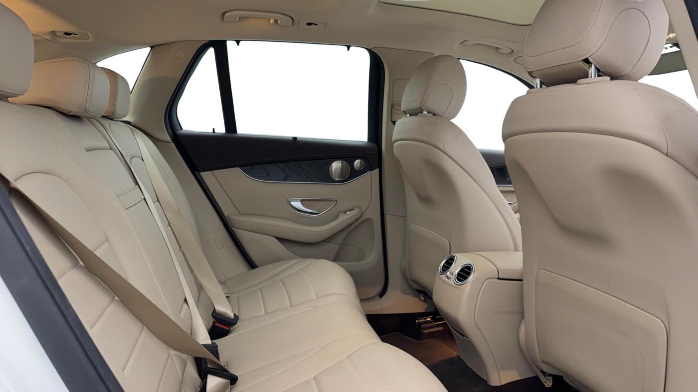 2022 Mercedes Benz GLC CLASS 200 Progressive, Petrol, Automatic, 17,116 km, Right Side Rear Door Cabin
