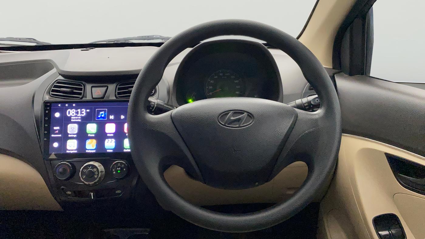 2018 Hyundai Eon ERA +, Petrol, Manual, 52,744 km, Steering Wheel Close Up