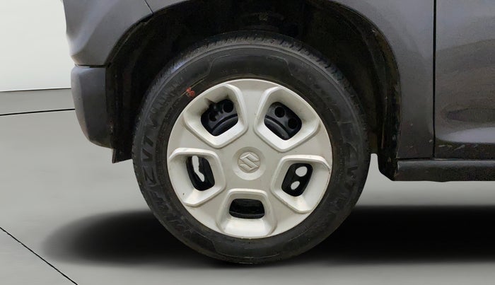 2021 Maruti S PRESSO VXI (O) CNG, CNG, Manual, 35,921 km, Left Front Wheel
