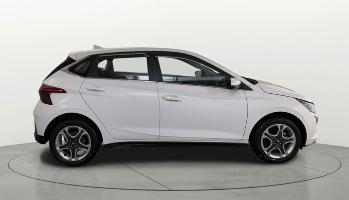 2023 Hyundai NEW I20 SPORTZ 1.2 MT, Petrol, Manual, 26,072 km, Right Side View
