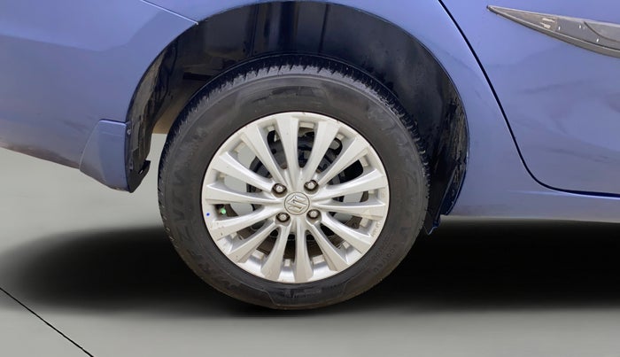 2018 Maruti Ciaz DELTA 1.5 SHVS MT PETROL, Petrol, Manual, 1,01,049 km, Right Rear Wheel