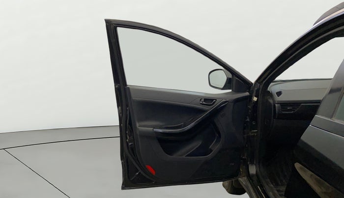 2022 Tata NEXON XZ PLUS DIESEL DARK EDITION, Diesel, Manual, 93,142 km, LHS Front Door