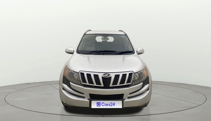 2015 Mahindra XUV500 W8, Diesel, Manual, 1,41,040 km, Front