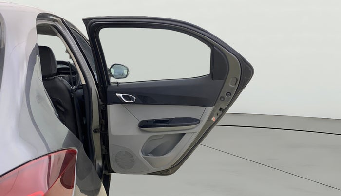 2020 Tata Tiago XZ PETROL, Petrol, Manual, 18,213 km, RHS Rear Door