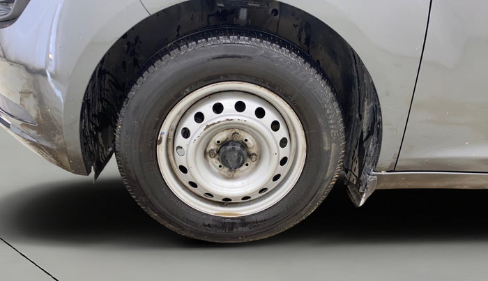 2020 Tata ALTROZ XE PETROL, Petrol, Manual, 37,940 km, Left Front Wheel