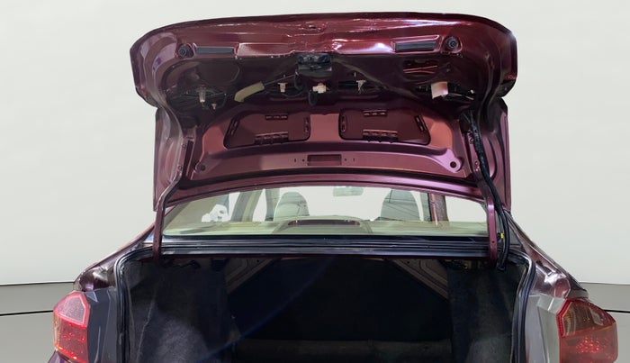 2016 Honda City 1.5L I-VTEC VX, Petrol, Manual, 1,11,496 km, Boot Door Open