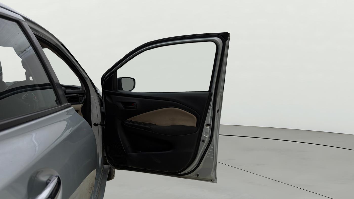 2023 Toyota Glanza S, Petrol, Manual, 77,184 km, RHS Front Door