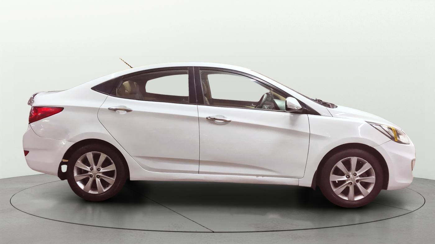 2013 Hyundai Verna FLUIDIC 1.6 VTVT SX, CNG, Manual, 93,983 km, Right Side View