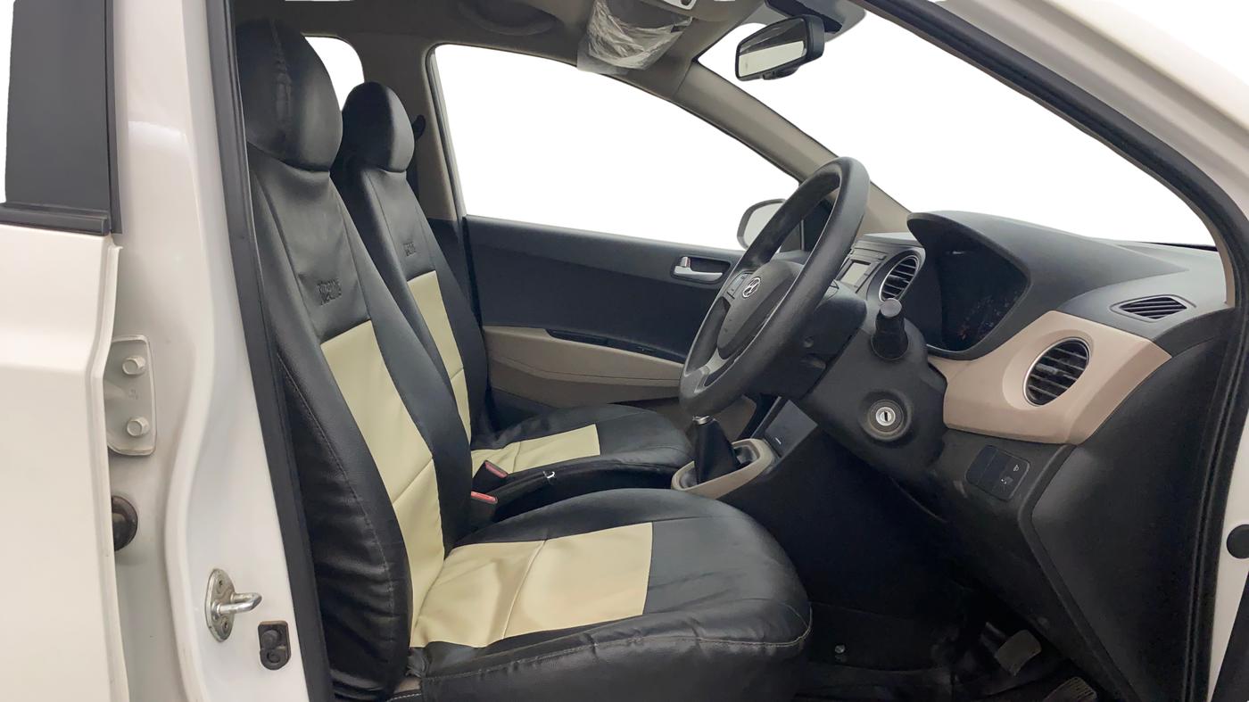 2016 Hyundai Xcent SX 1.2, Petrol, Manual, 19,400 km, Right Side Front Door Cabin