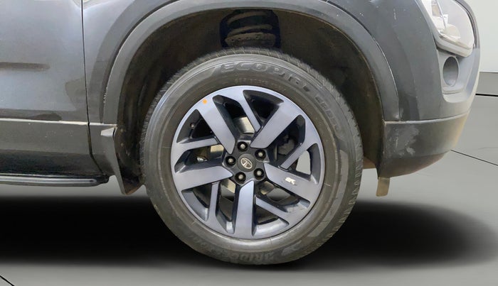 2022 Tata Harrier XZA PLUS 2.0L DARK EDITION, Diesel, Automatic, 54,957 km, Right Front Wheel