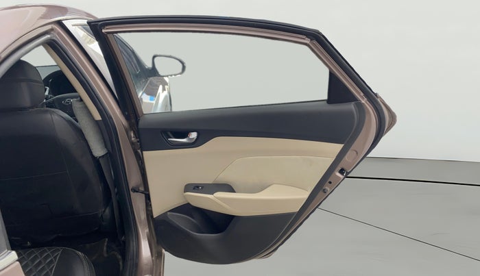 2018 Hyundai Verna 1.6 EX VTVT AT, Petrol, Automatic, 74,022 km, RHS Rear Door