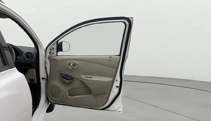 2017 Datsun Go Plus T, Petrol, Manual, 1,44,171 km, RHS Front Door