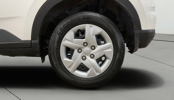 2021 Hyundai VENUE S+ 1.2, Petrol, Manual, 45,320 km, Left Rear Wheel