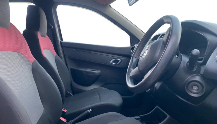 2018 Renault Kwid RXT 1.0 AMT, Petrol, Automatic, 30,142 km, Right Side Front Door Cabin