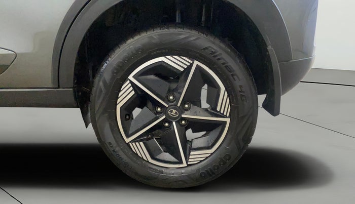 2023 Tata NEXON FEARLESS PLUS S 1.2 REVOTRON 7 DCA DT, Petrol, Automatic, 54,283 km, Left Rear Wheel