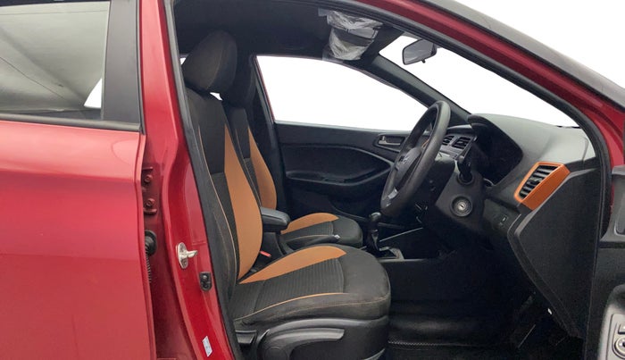 2017 Hyundai Elite i20 ASTA 1.2 DUAL TONE, Petrol, Manual, 1,00,868 km, Right Side Front Door Cabin