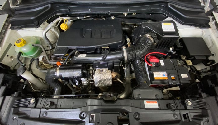 2023 Mahindra XUV300 W8 1.2 PETROL, Petrol, Manual, 9,432 km, Engine View