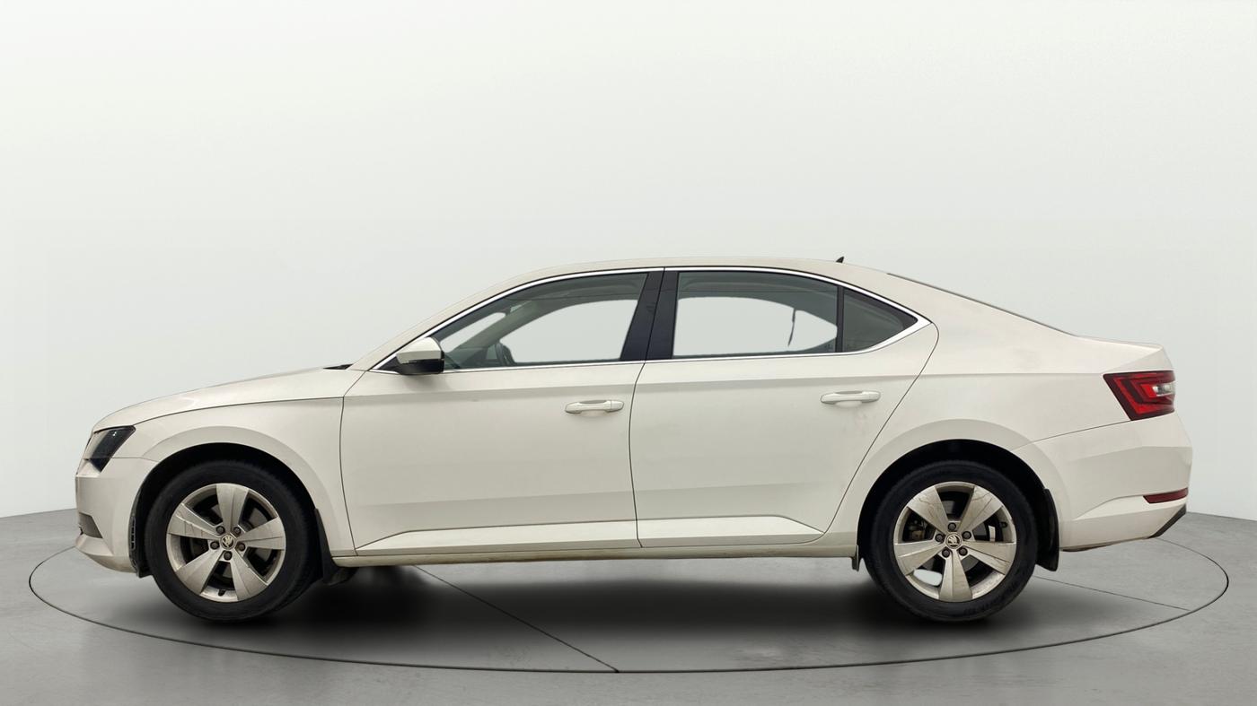 2018 Skoda Superb STYLE 1.8 TSI MT, Petrol, Manual, 86,410 km, Left Side
