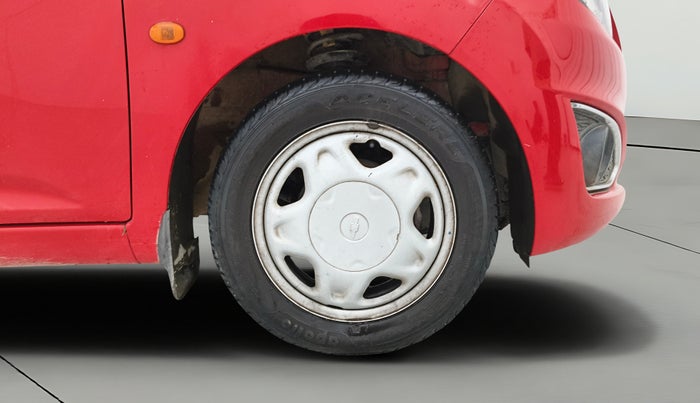 2016 Chevrolet Beat LT PETROL, Petrol, Manual, 11,779 km, Right Front Wheel