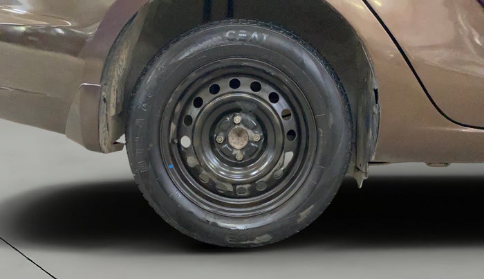 2017 Maruti Ciaz DELTA 1.4 MT PETROL, Petrol, Manual, 63,248 km, Right Rear Wheel