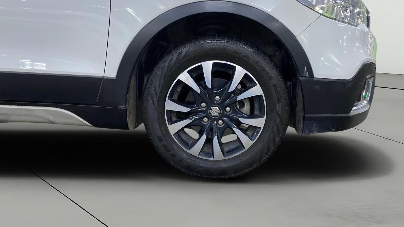 2021 Maruti S Cross ZETA AT 1.5, Petrol, Automatic, 44,521 km, Right Front Wheel