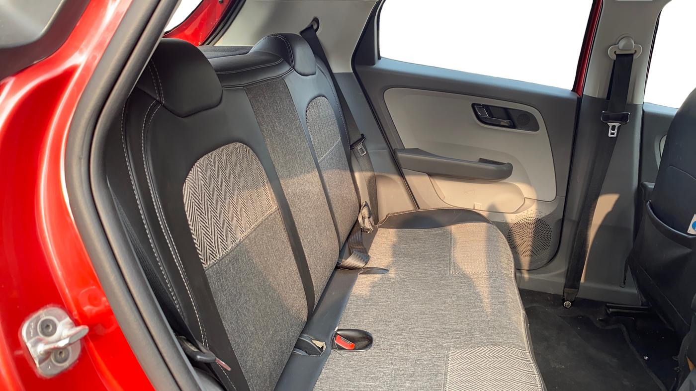 2020 Tata ALTROZ XT PETROL, Petrol, Manual, 82,279 km, Right Side Rear Door Cabin