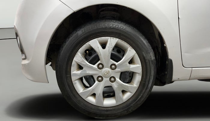 2016 Hyundai Grand i10 MAGNA AT 1.2 KAPPA VTVT, Petrol, Automatic, 80,484 km, Left Front Wheel