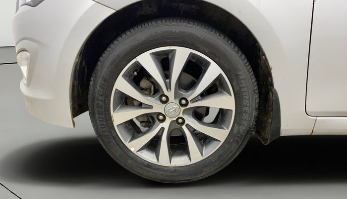 2017 Hyundai Verna 1.6 VTVT SX (O), Petrol, Manual, 74,214 km, Left Front Wheel