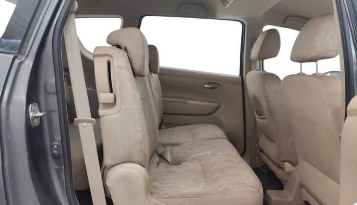 2015 Maruti Ertiga VXI CNG, CNG, Manual, 39,744 km, Right Side Rear Door Cabin