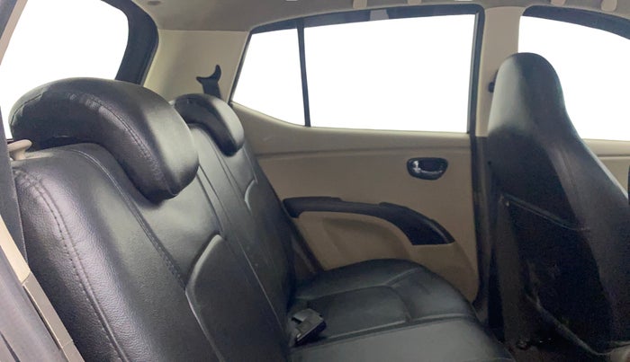 2013 Hyundai i10 SPORTZ 1.2 AT, Petrol, Automatic, 76,045 km, Right Side Rear Door Cabin