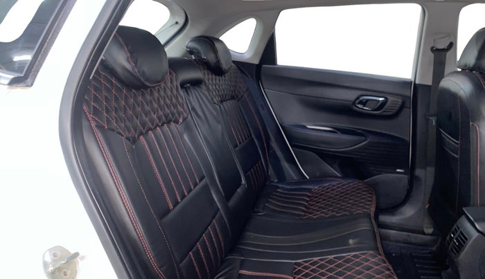 2023 Hyundai NEW I20 ASTA (O) 1.2 MT, Petrol, Manual, 54,586 km, Right Side Rear Door Cabin