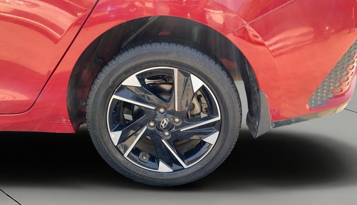 2021 Hyundai Verna SX (O) 1.0 TURBO DCT, Petrol, Automatic, 38,367 km, Left Rear Wheel